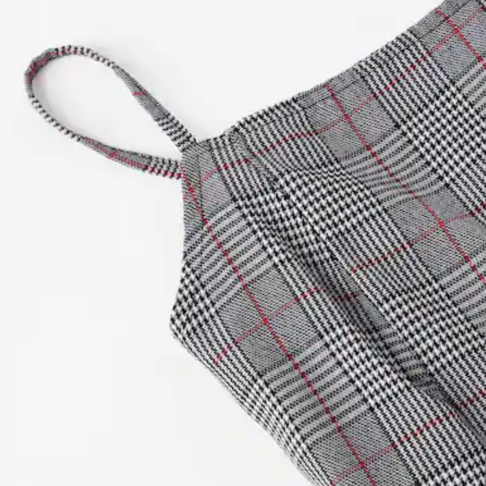 LAST ONE SALE HOST PICK 2/28🎉 Grey Plaid Dress - Picture 4 of 7